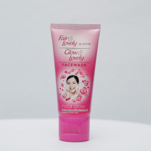 Fair & Lovely Face Wash Insta Glow With Fairness Multivitamins
